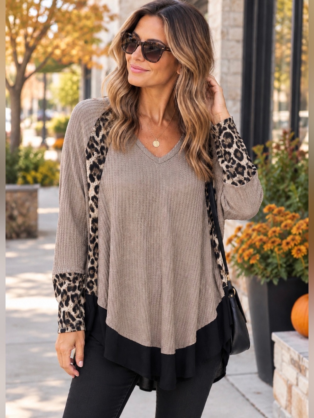 Umgee Top Womens Size Small Waffle Knit Leopard V Neck Dolman Long Sleeve Hi Low